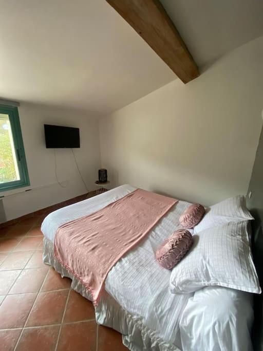 Gite A La Ferme Avec Jacuzzi Et Sauna Villefloure 外观 照片