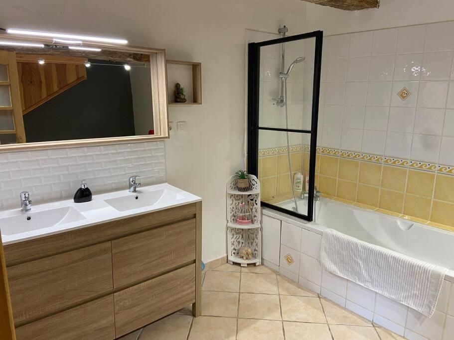 Gite A La Ferme Avec Jacuzzi Et Sauna Villefloure 外观 照片