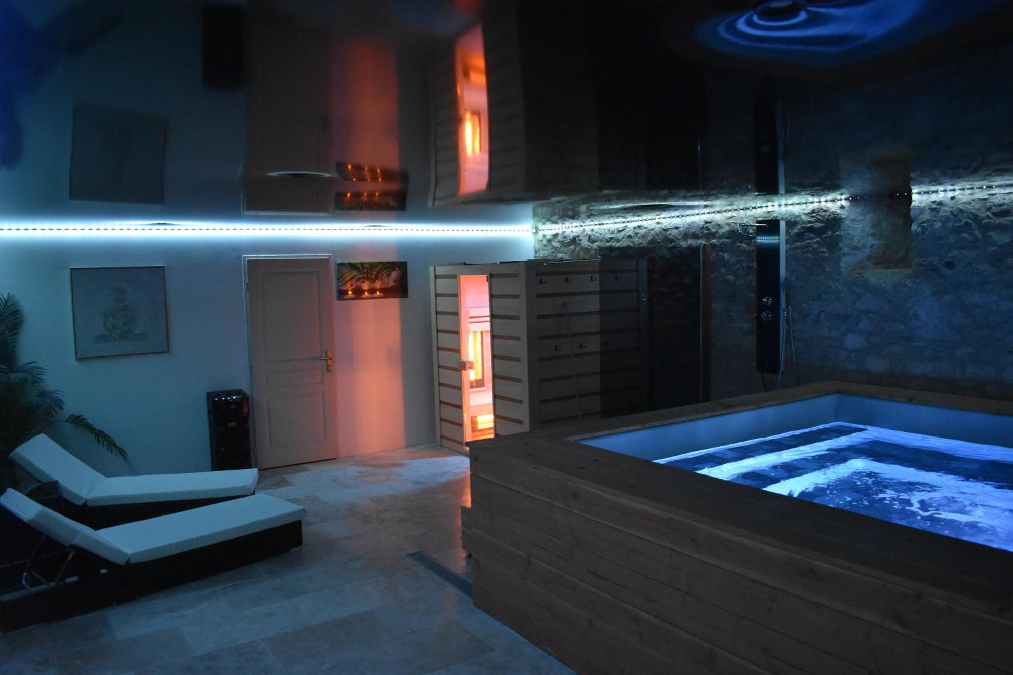 Gite A La Ferme Avec Jacuzzi Et Sauna Villefloure 外观 照片