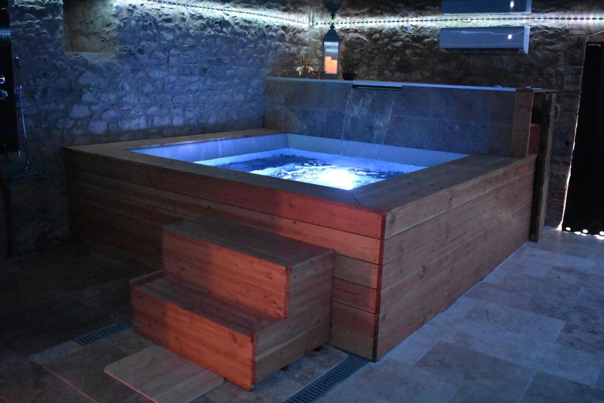Gite A La Ferme Avec Jacuzzi Et Sauna Villefloure 外观 照片