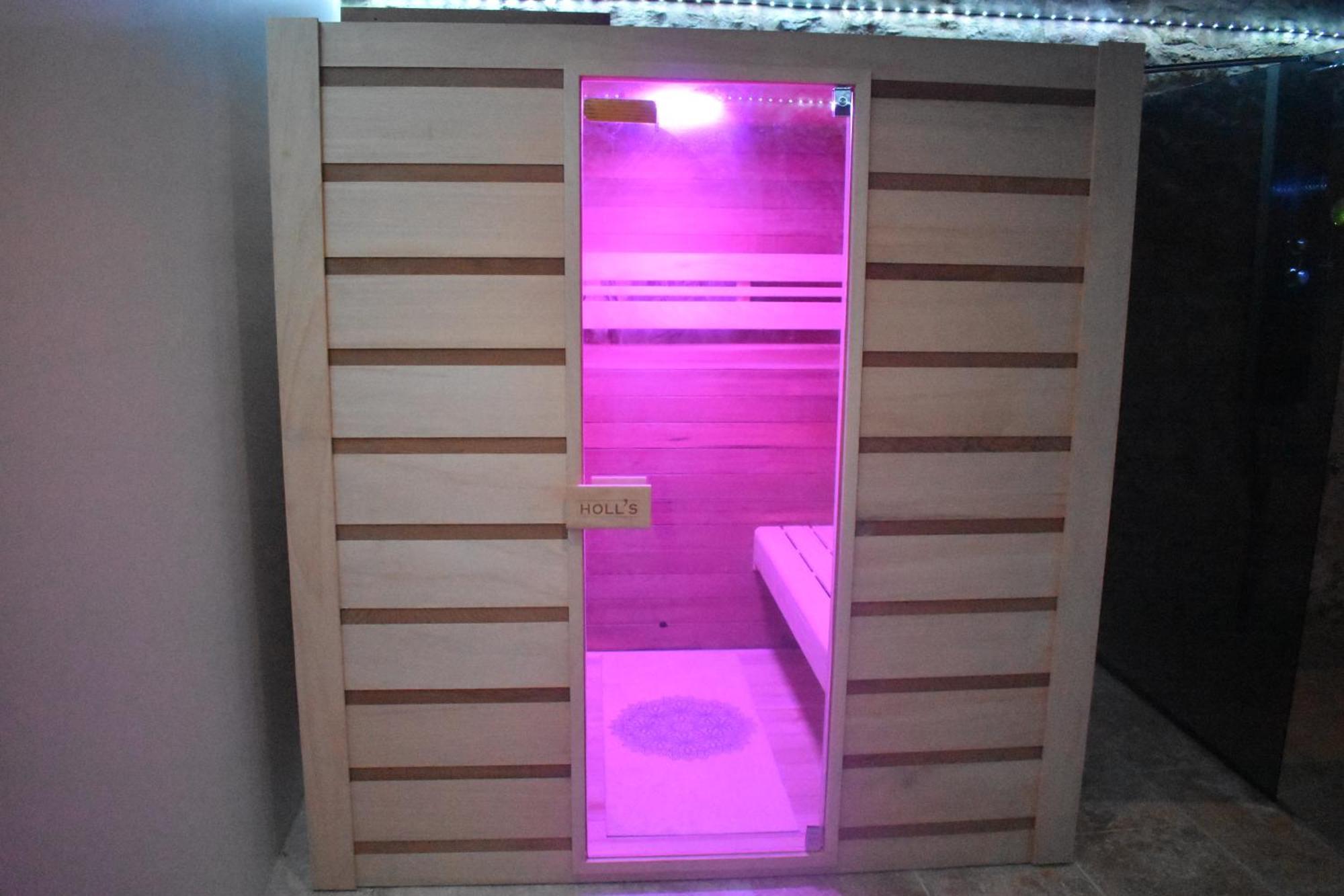 Gite A La Ferme Avec Jacuzzi Et Sauna Villefloure 外观 照片